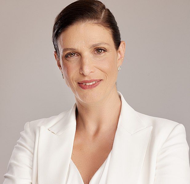 File:Efrat Rayten.jpg