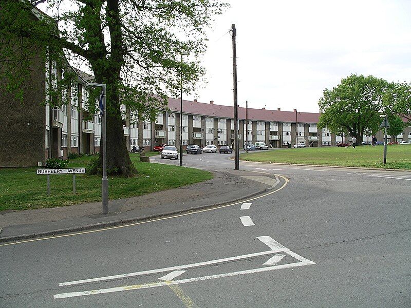 File:Jardine Crescent 26a07.jpg