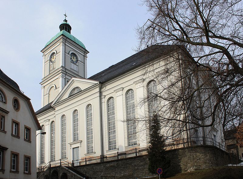 File:Johanniskirche Lößnitz.jpg