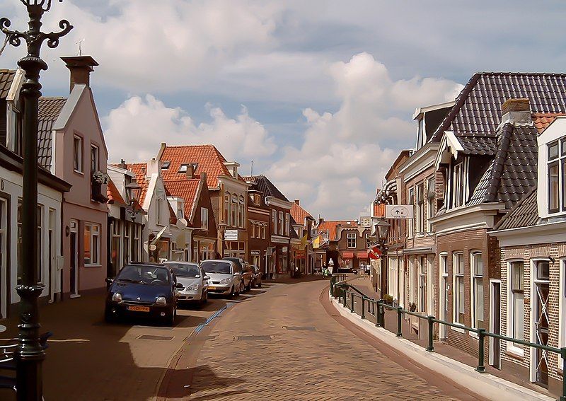 File:Lemmer,straatzicht 2006-07-31 13.39.JPG