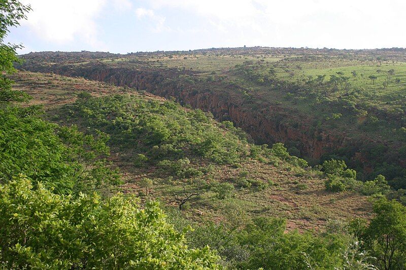 File:Magaliesberg01.jpg