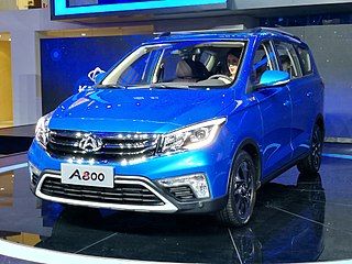 Changan Oushang A800 front