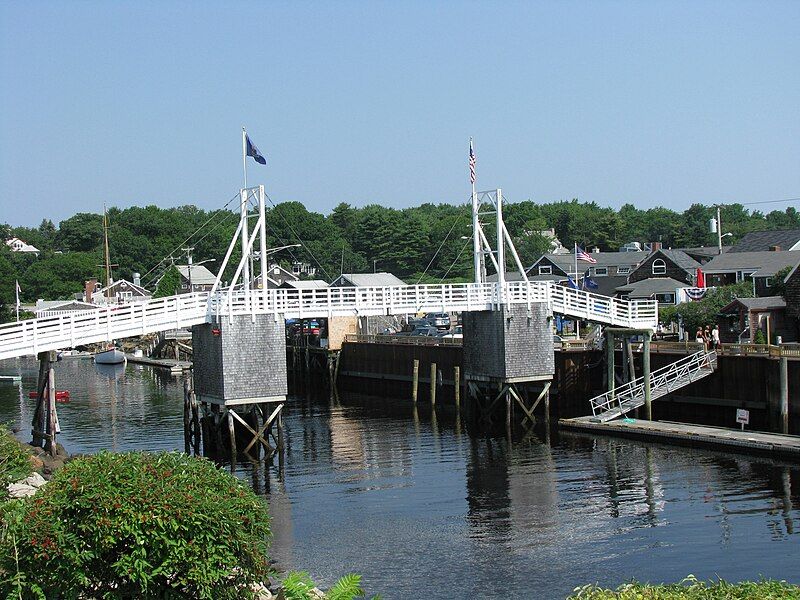 File:Perkins Cove 15.jpg