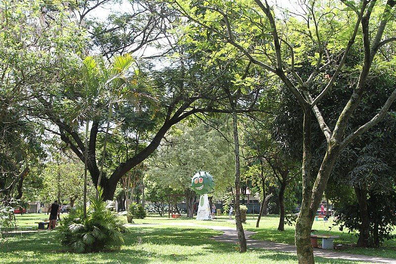 File:Praça Mamonas Assassinas.jpg