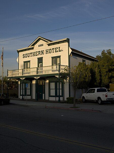 File:Southern Hotel Perris.jpg