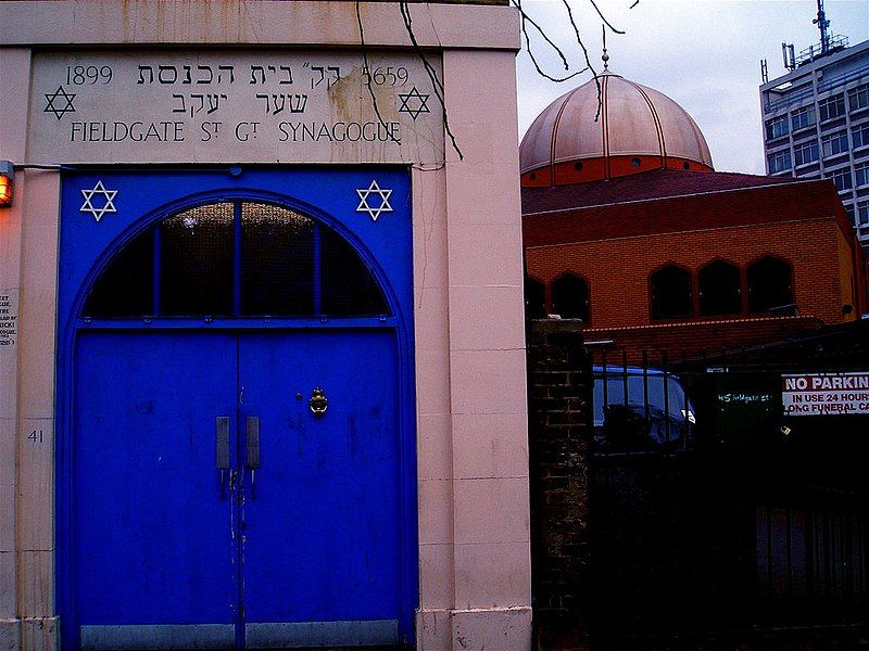 File:Synagogue mosque gruntzooki.jpg