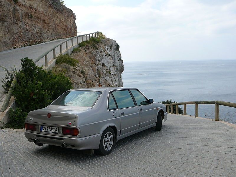 File:Tatra 700 M97.JPG