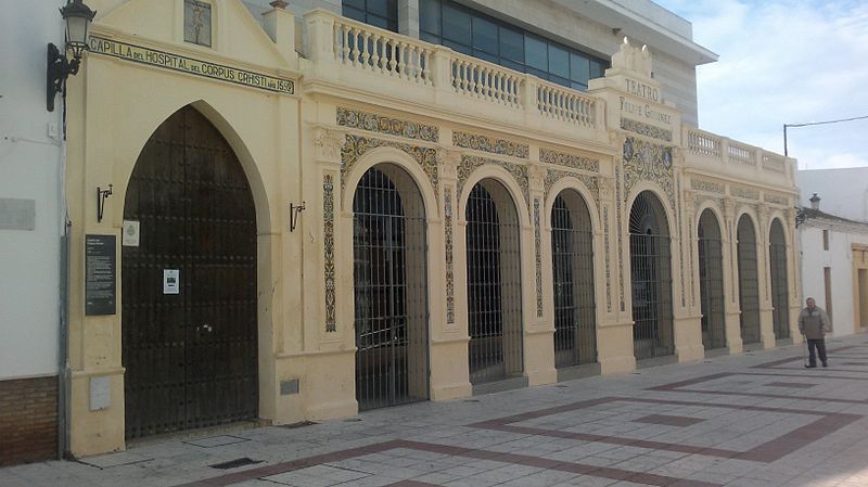 File:Teatro FGodineza.jpg