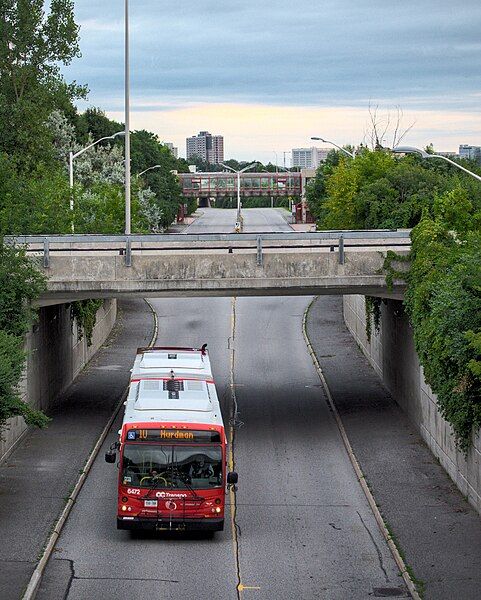 File:Trenched BRT.jpg