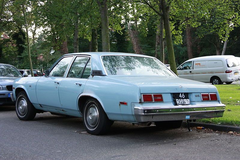 File:1976-Chevrolet-Nova-4dr-Sed-rear.jpg