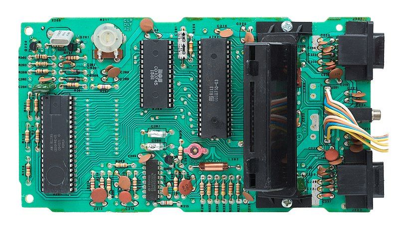 File:Atari-2600-Six-Switch-Motherboard-Flat.jpg