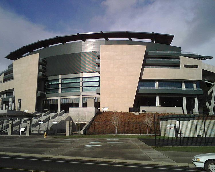 File:Autzen Stadium2.jpg