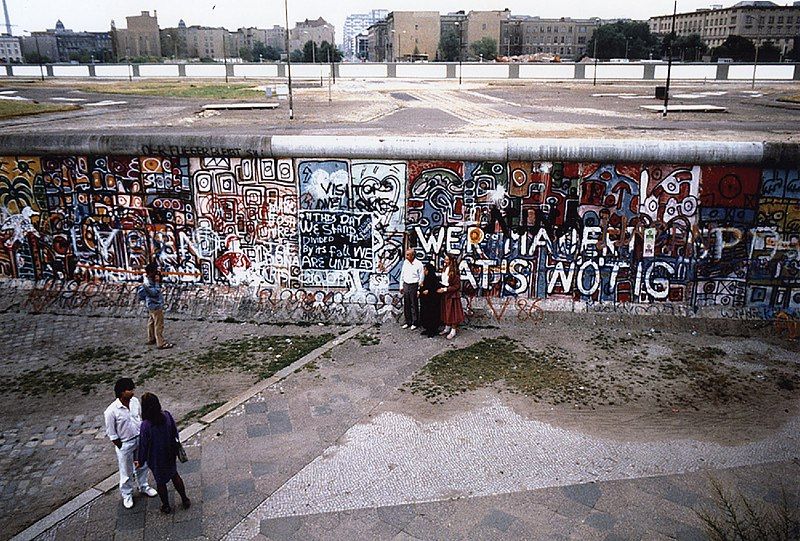 File:BERLINWALL1986PhotobyNancyWong.jpg