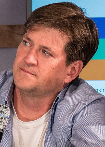 File:Bill Lawrence 2015.jpg