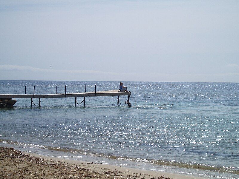 File:Cala Pada.JPG