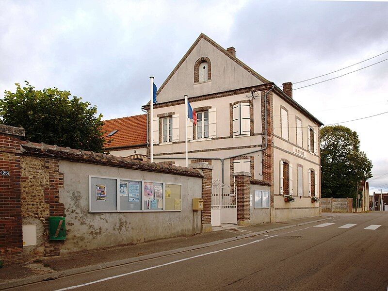 File:Champvallon-mairie-06.JPG