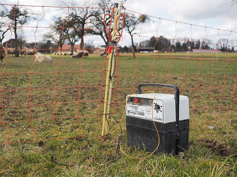 File:Electric-fence-charger.jpg