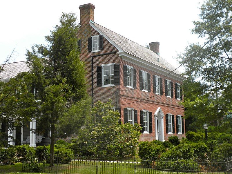 File:Falkinburg House NJ.JPG