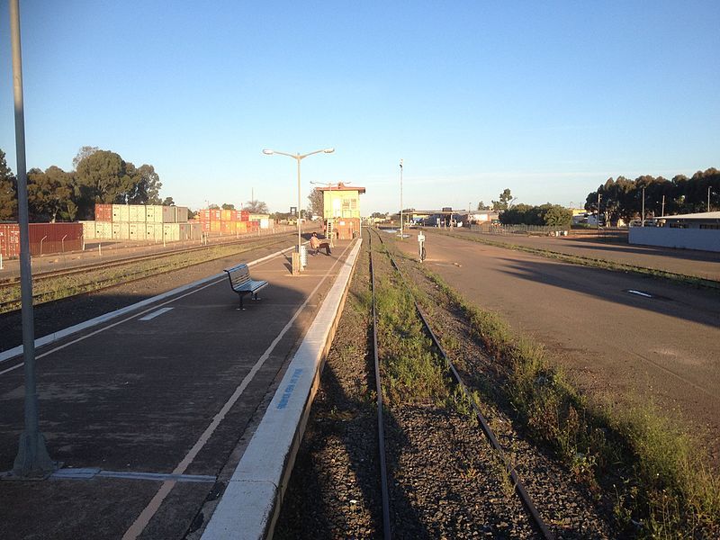 File:Griffith Railway Station.jpg