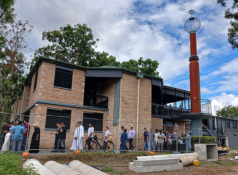 File:Kuraby Mosque Brisbane.jpg