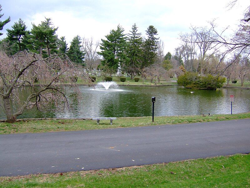 File:LexingtonCemetery.JPG