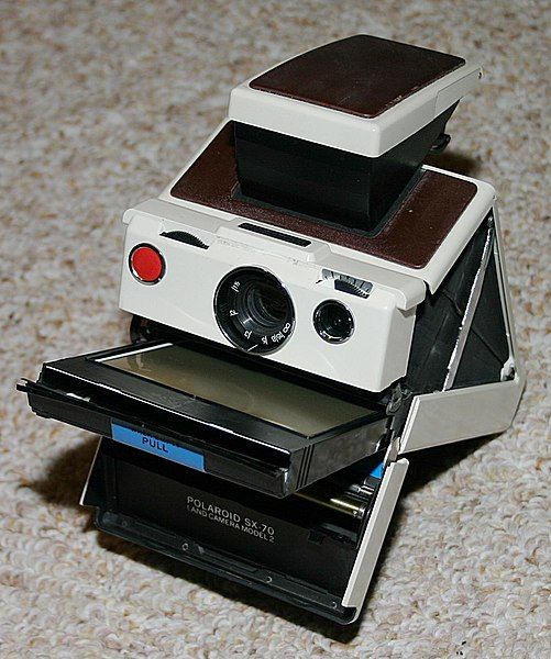 File:Polaroid SX-70.jpg