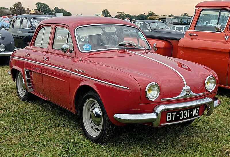 File:Renault Dauphine 7.jpg