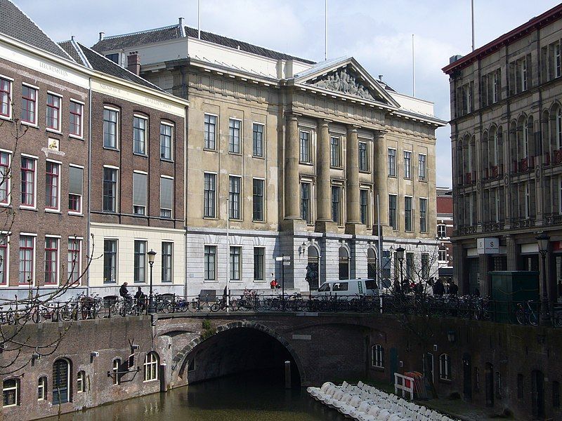 File:Stadhuis Utrecht.JPG