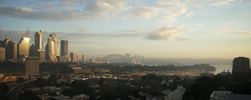 File:Sydney June 2005.jpg