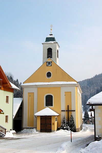 File:Trattenbach Pfarrkirche 02.JPG