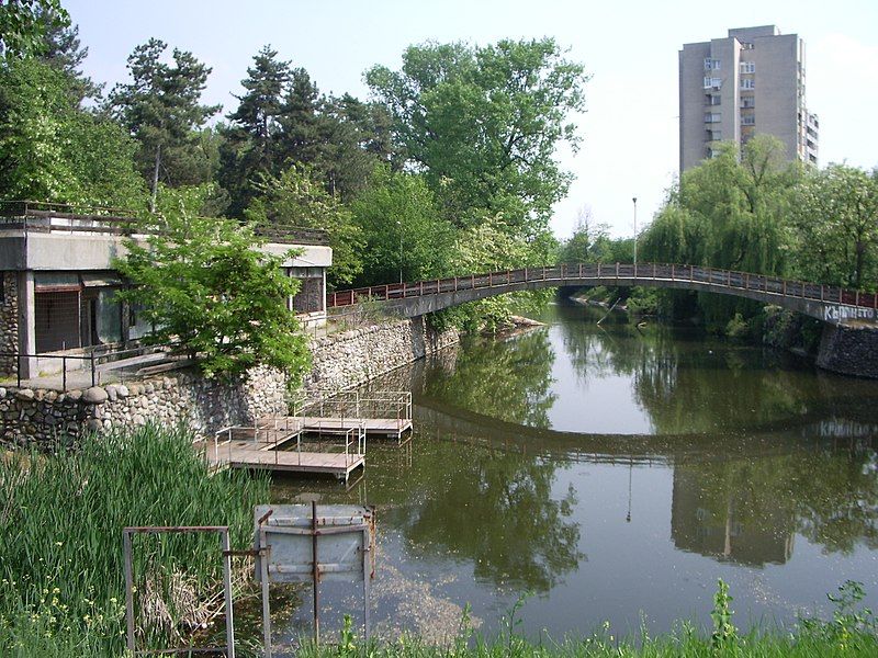 File:Yambol Tundzha river.jpg