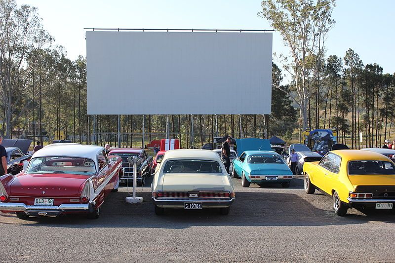 File:Yatala Drive-In 2013.JPG