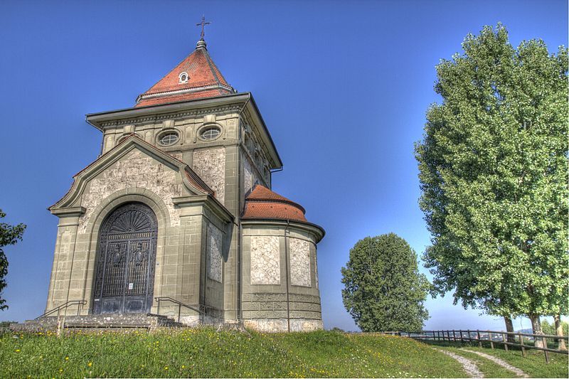 File:Chapelle Sacré-Coeur 1.jpg