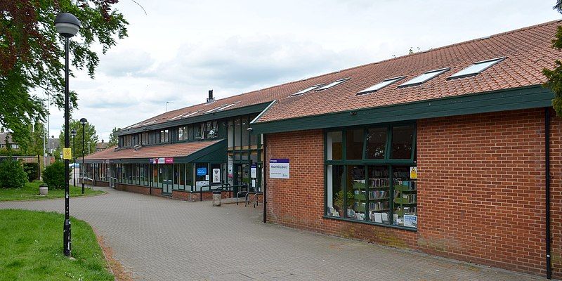 File:Cmglee Haverhill library.jpg