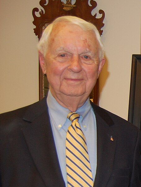 File:Dale E. Wolf.jpg