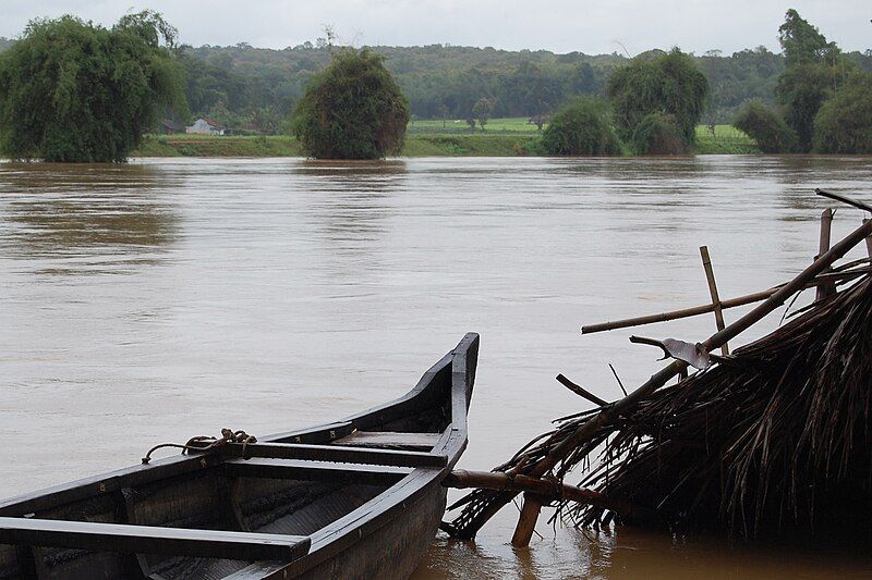 File:Kabani River.jpg