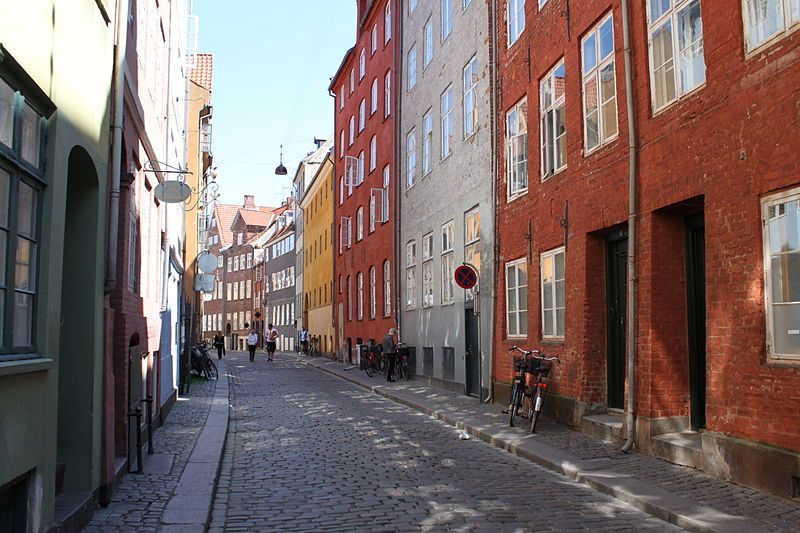 File:Magstræde (Copenhagen).jpg