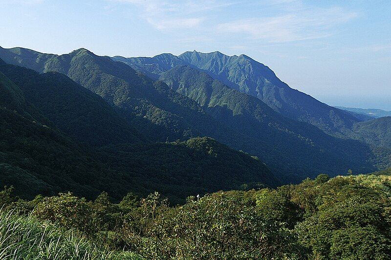 File:Mount Zhuzi 20060630.jpg