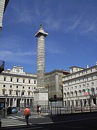 Piazza Colonna and the Column of Marcus Aurelius, from which the rione takes its name