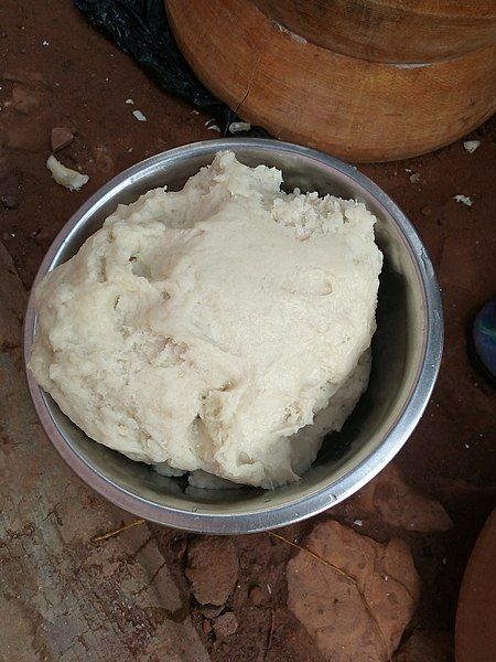 File:Pounded fufu 2.jpg