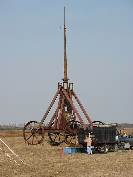 File:Punkin-Chunkin-2008-Trebuchet.JPG