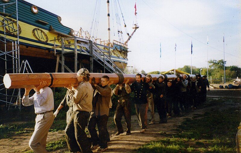 File:Shtandart1999-bouwrondhout (11).jpg