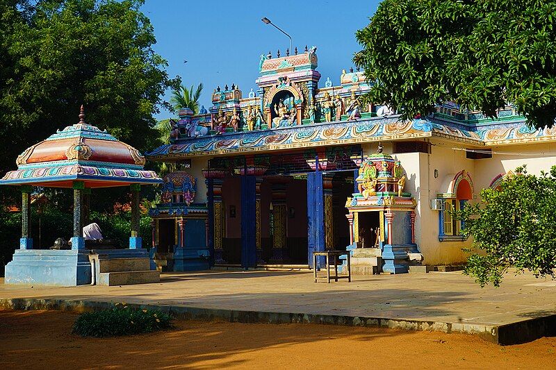 File:Sri Premeshvarar Temple.jpg