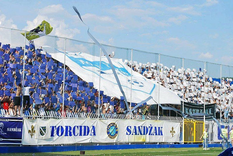 File:Torcida Sandžak.jpg