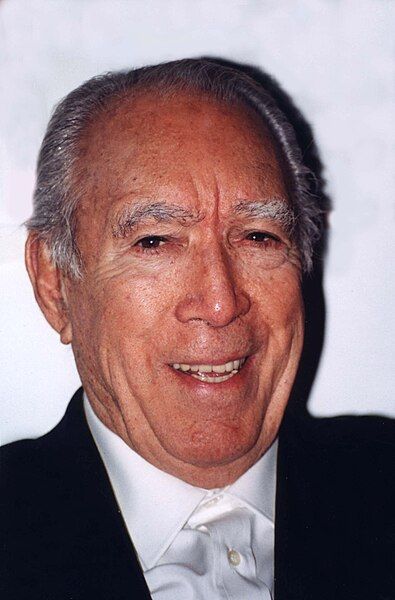 File:Anthony Quinn, 2000.jpg