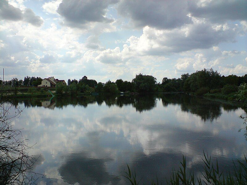 File:Blystavytsia Lake.jpg