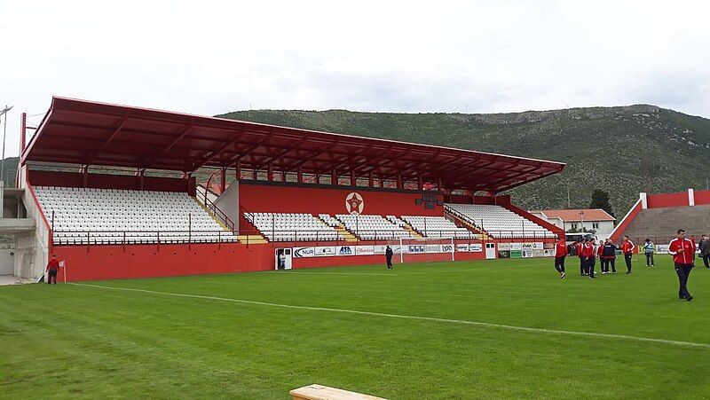 File:FKVelez stadion rođeni.jpg