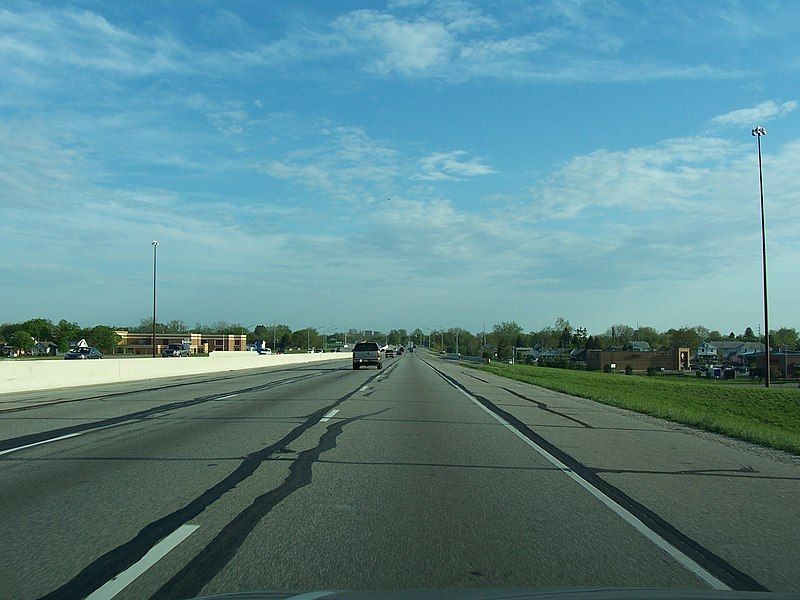 File:I-65 in Indianapolis.jpg