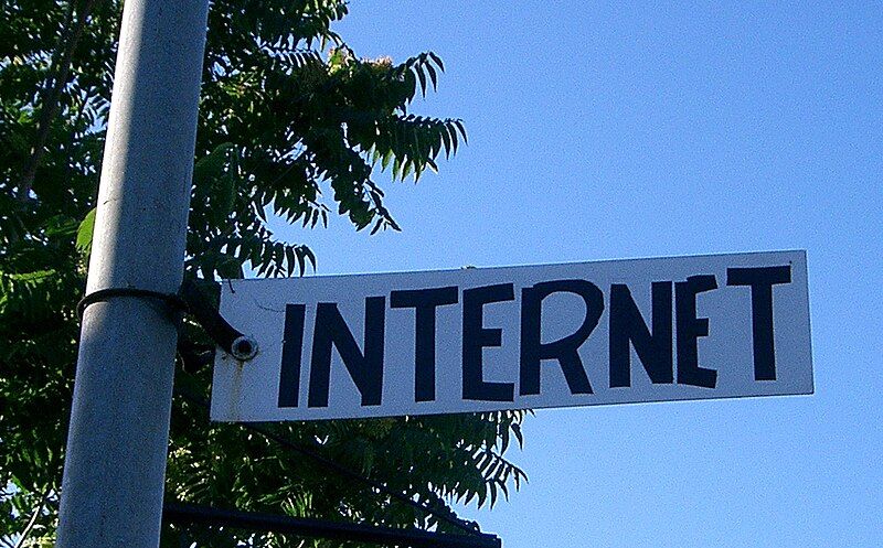 File:Internet-Sign.jpg