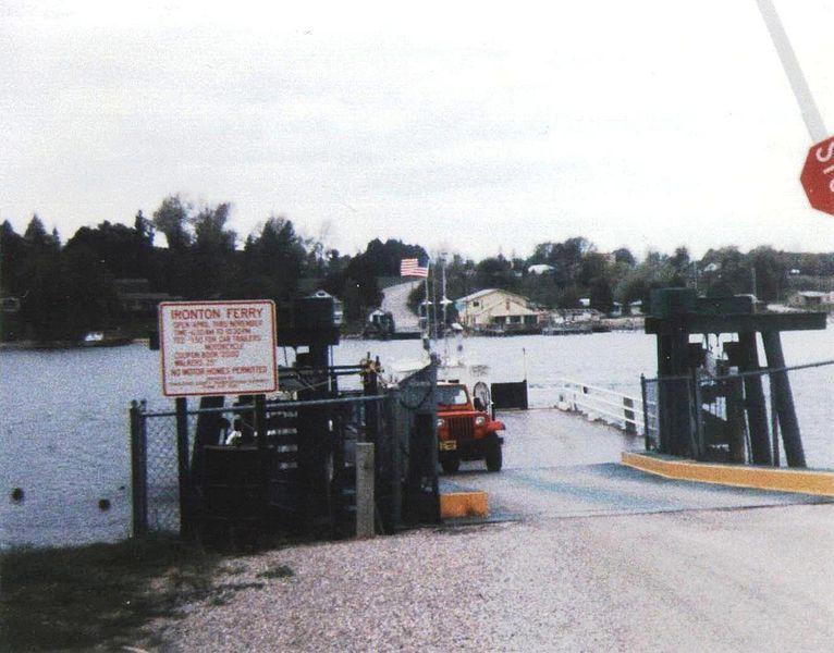 File:IrontonFerryMay1990.JPG